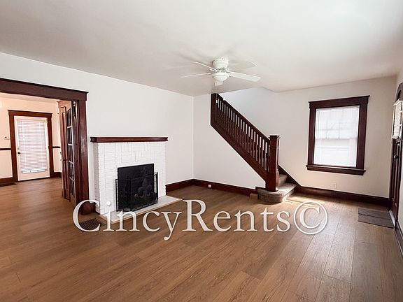 4th image of 22 Escalon St
