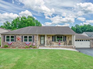 3408 Manchester Ln, Johnson City, TN 37601