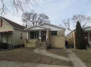 1818 Laurel Ave, Evanston, IL 60201