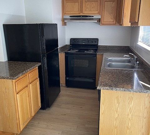 3rd image of 2423 C St