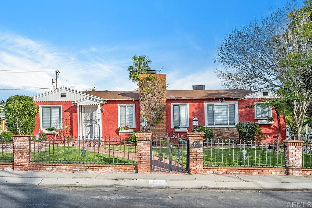 【La ChaRme】 8068 El Manor Ave, Los Angeles, CA 90045 | Zillow