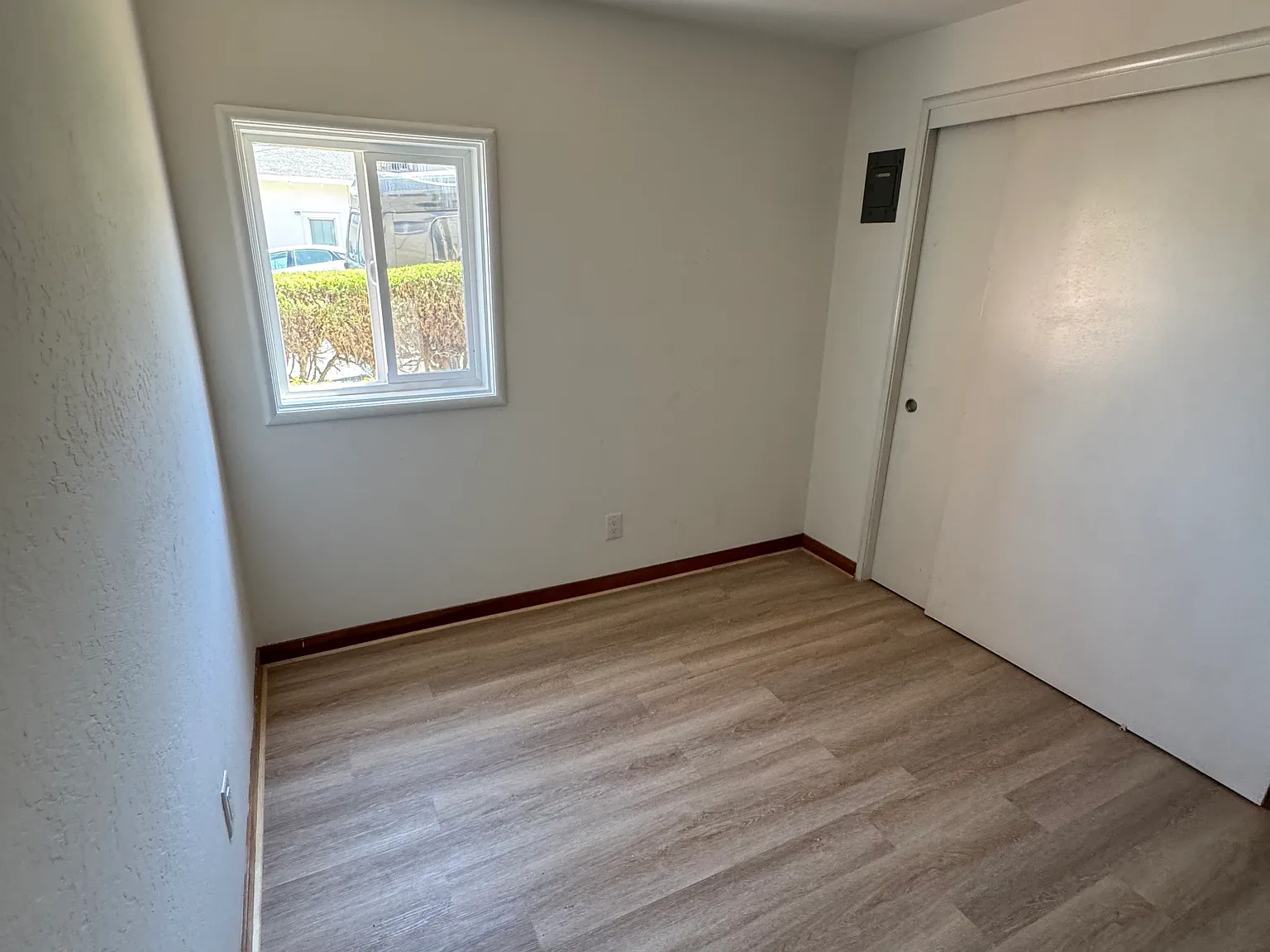 3 bed, 1150 sqft, $2,650 — Photo 3