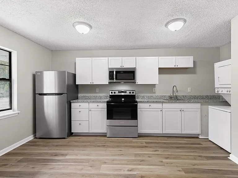 104 Cone St #104G — Photo 2