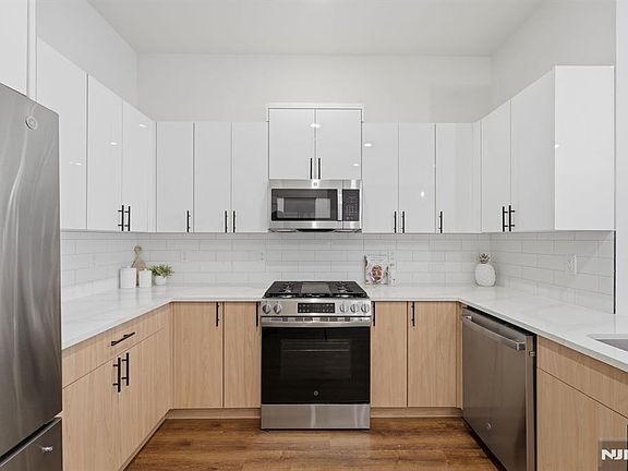 4th image of 91 Union St #5A