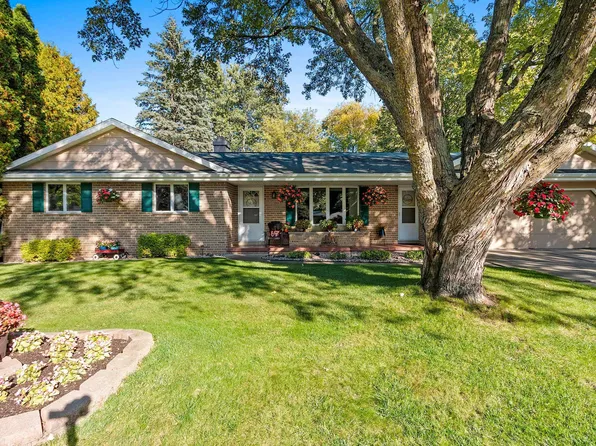 434 Keune St, Seymour, WI 54165