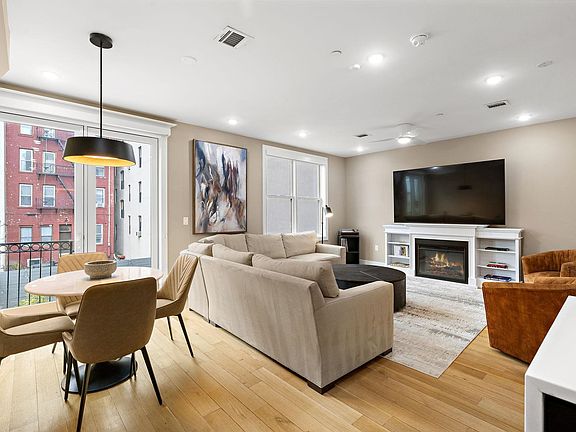 4th image of 509 Jefferson St #1