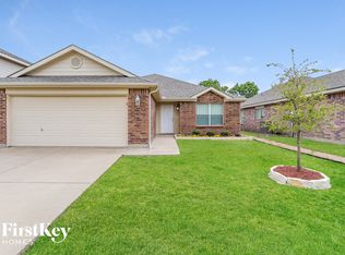 2136 Biggs St, Fort Worth, TX 76177