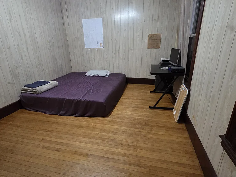 25 Florence St #2 — Photo 4