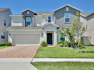 670 Blackstone St, Minneola, FL 34715
