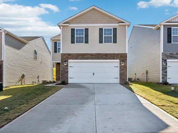 659 13th Avenue Dr NE, Hickory, NC 28601