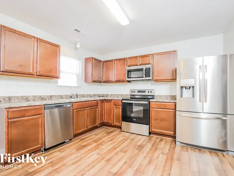 178 Creekstone Ct — Photo 6