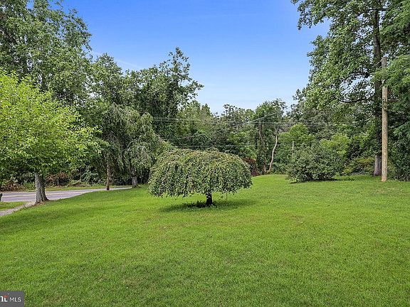 4th image of 43 Tourist Park Rd