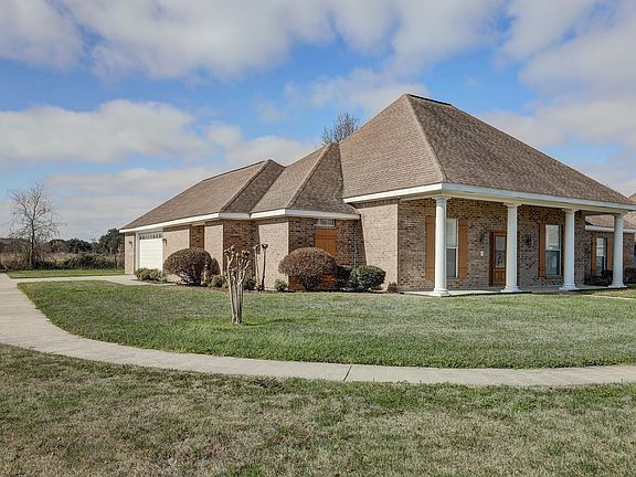 2nd image of 501 Wind Haven Ln