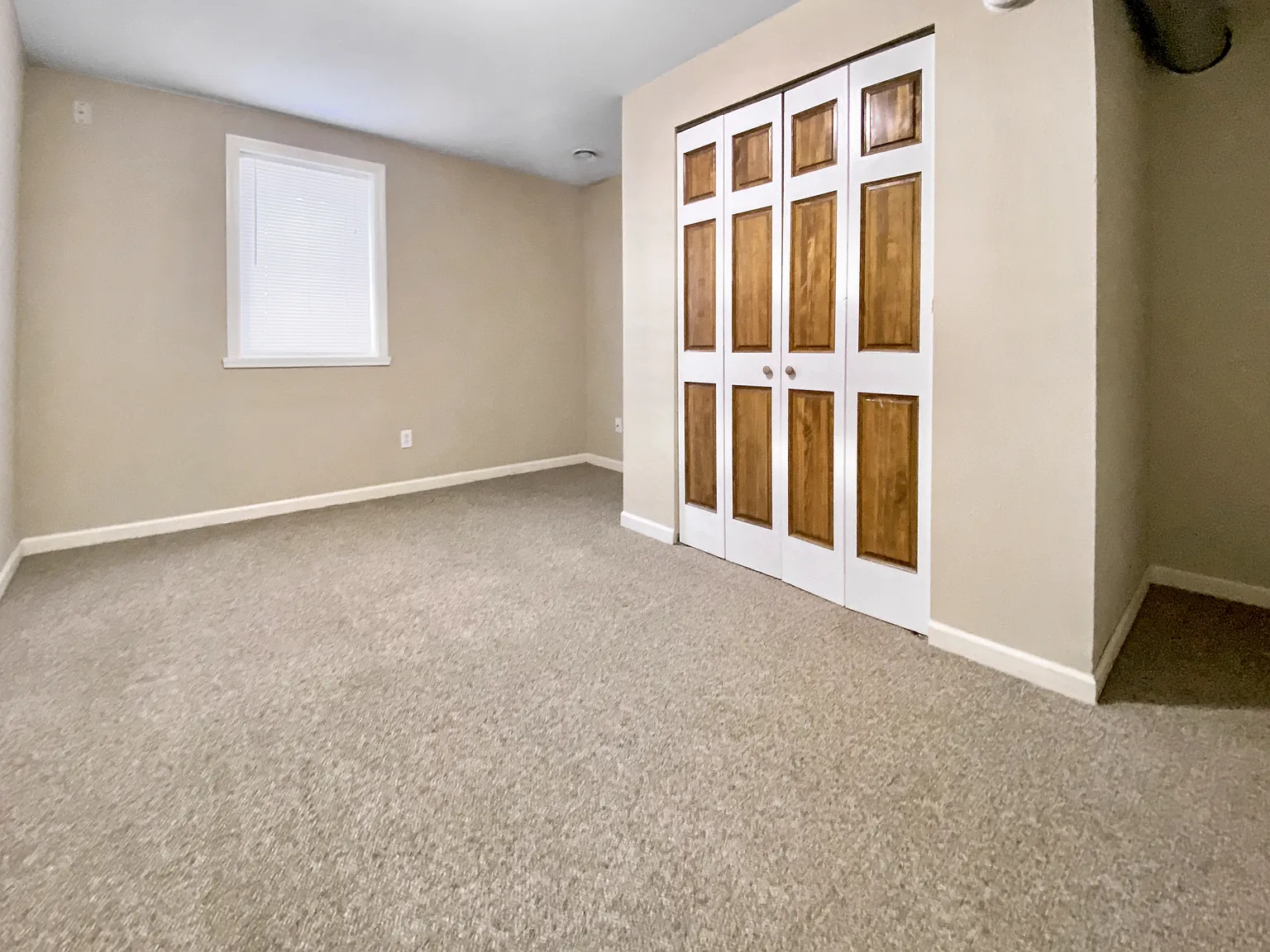 2 bed, 1098 sqft, $1,275 — Photo 3