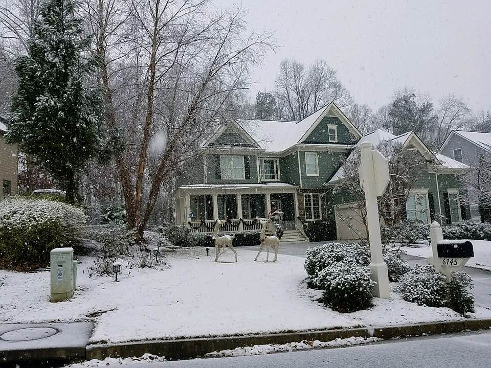 2nd image of 6745 Creek View Ln