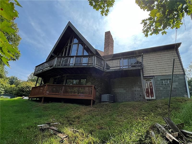 1000 Wright Rd, New Kensington, PA 15068 Zillow