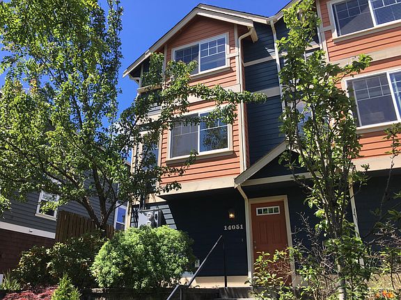 2nd image of 14051 Lenora Pl N