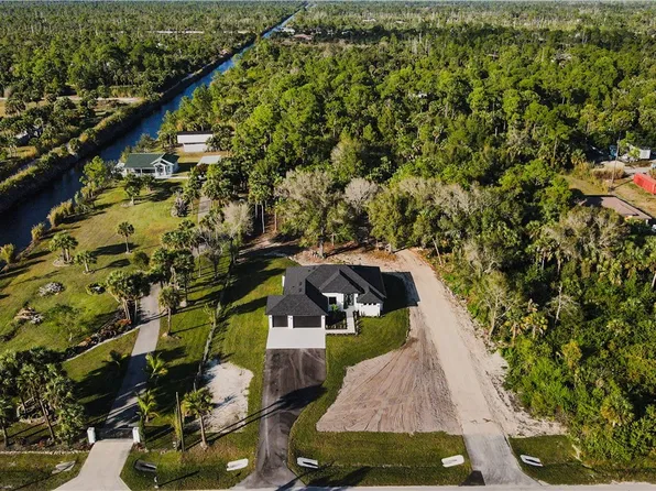 2565 28th Ave SE, Naples, FL 34117