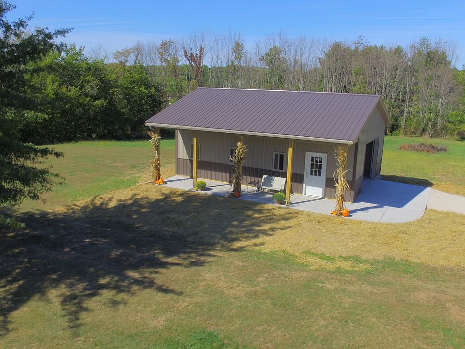 2nd image of 4467 Paradise Rd
