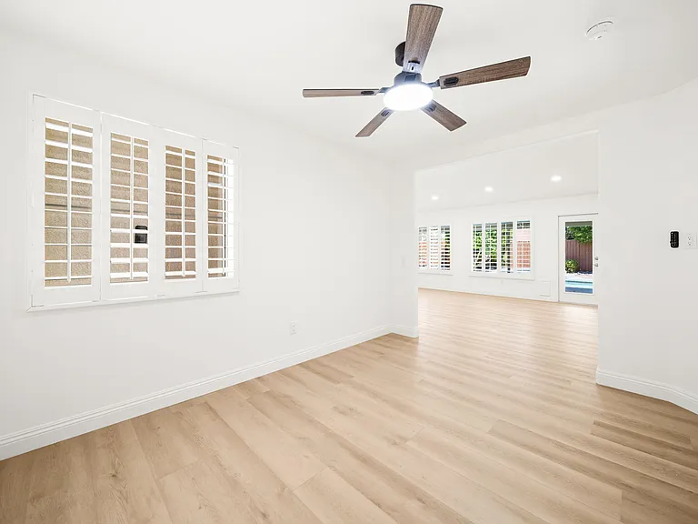 37762 Drexell Dr — Photo 22