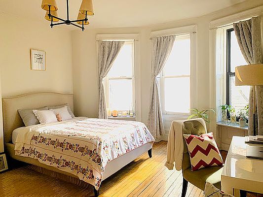 3rd image of 306 W 109th St #4C