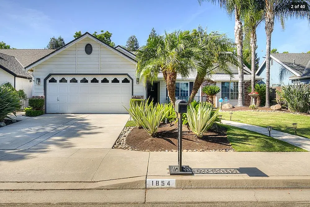 3 bed, 1767 sqft, $2,900 — Photo 2