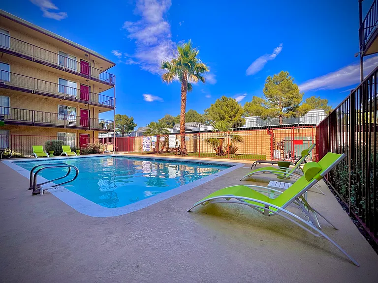 Katie Court Apartments — Photo 10