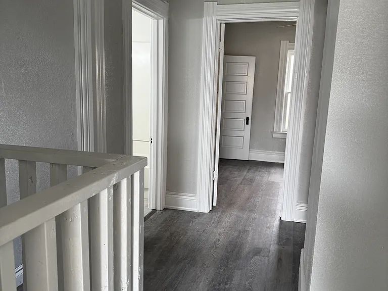 1352 Prospect Ave — Photo 6