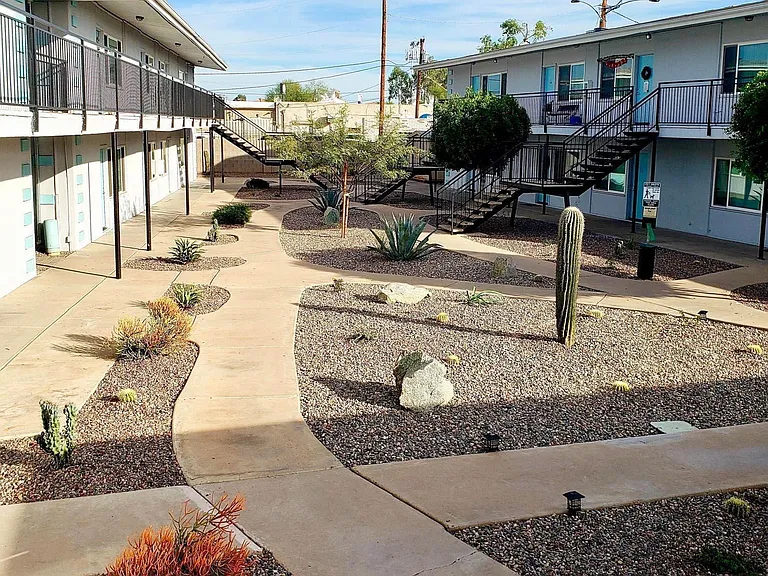 Turney 801 — Photo 16