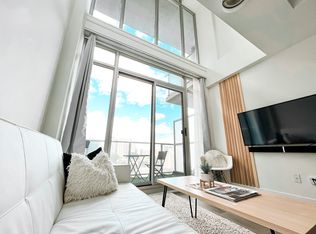 255 Bay St #809, Ottawa, ON K1R 0C5