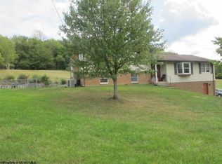 137 Cemetery Hl, Dilliner, PA 15327