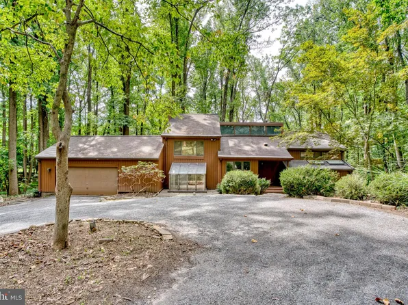 11403 Lhasa Ln, Lutherville Timonium, MD 21093