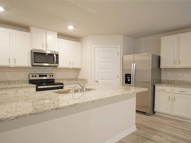 5120 Gaineswood Dr — Photo 15