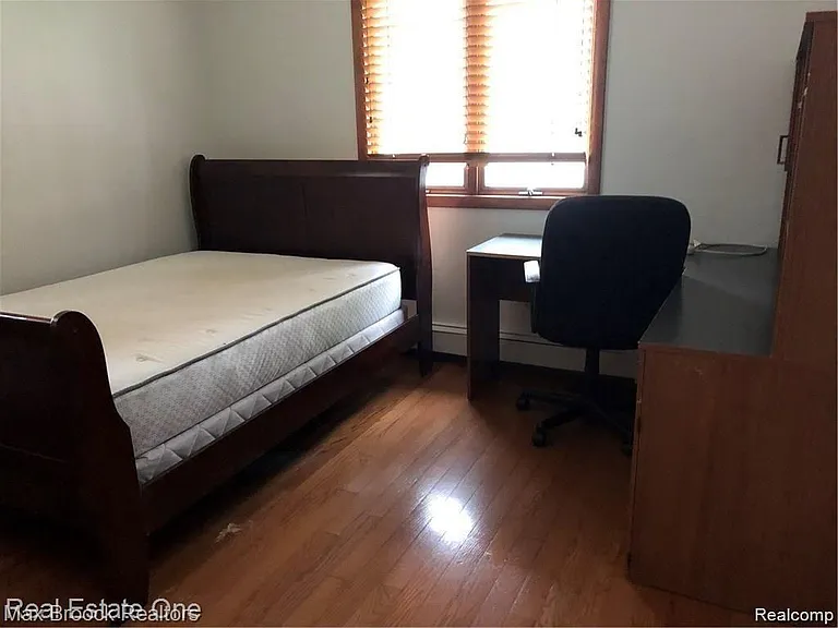 1610 South Blvd — Photo 10