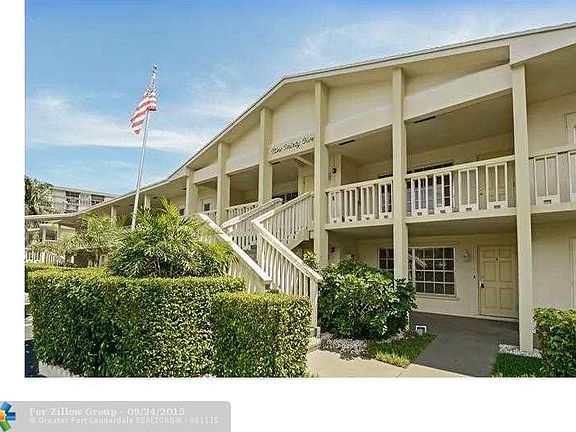 2nd image of 935 SE 9th Ave APT 4