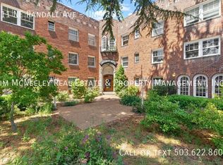 711 NE Randall Ave APT 103, Portland, OR 97232