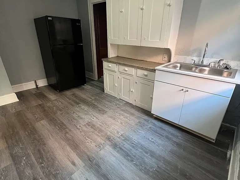 1742 Ford Ave #1 — Photo 6