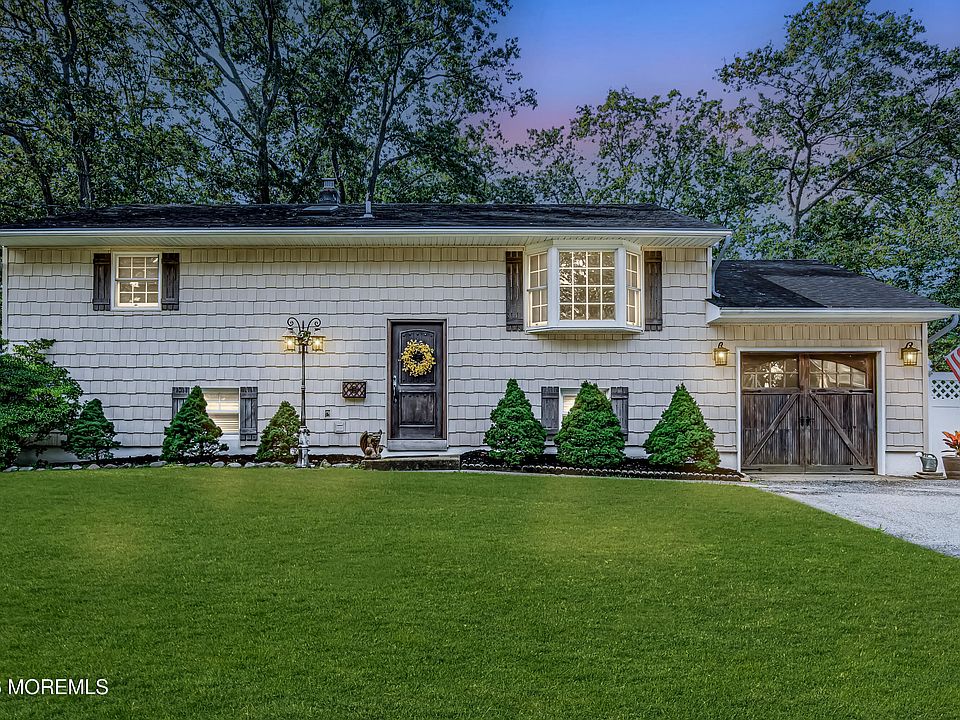 1st image of 52 Darien Road