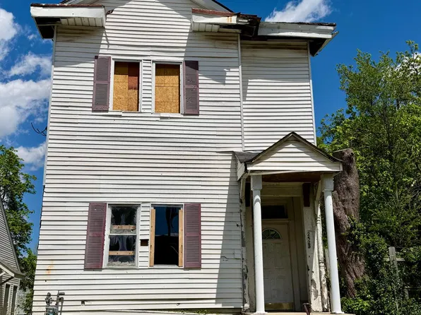 2523 Saint Xavier St, Louisville, KY 40212