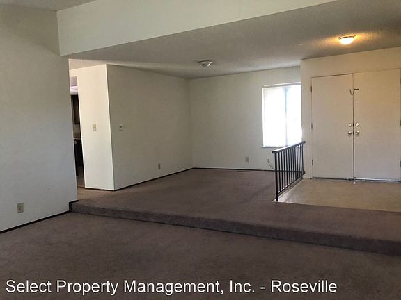 3rd image of 7951 Copperwood Dr
