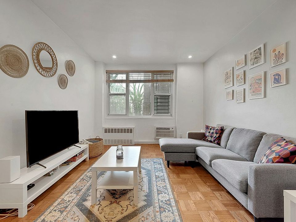 1st image of 2390 Palisade Ave APT 1G