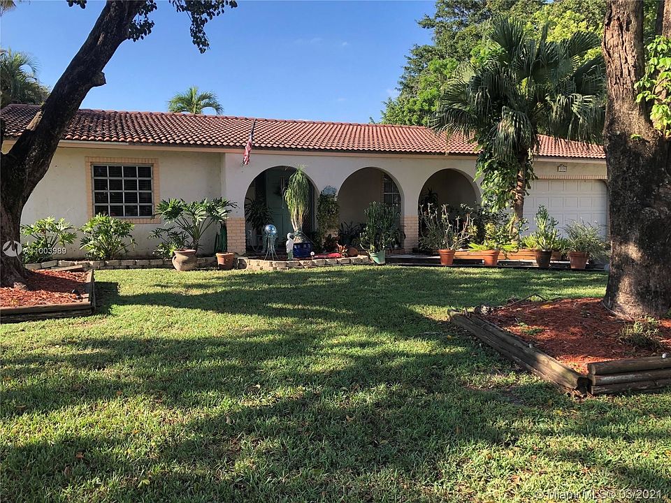 1st image of 11281 NW 40th St