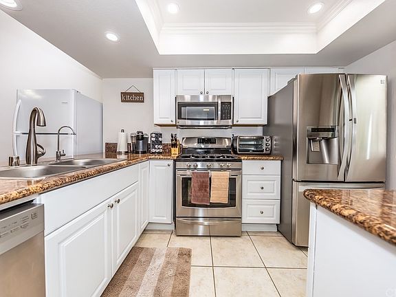 4th image of 1701 S Heritage Cir