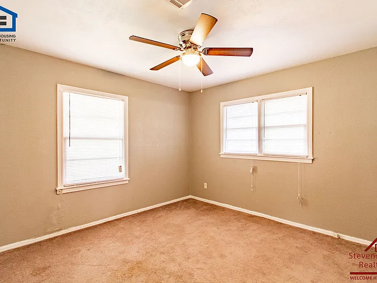 2610 NW Lindy Ave — Photo 38