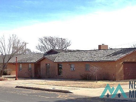 4th image of 612 Maple St