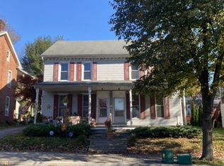 225 W Main St APT 1, Ephrata, PA 17522