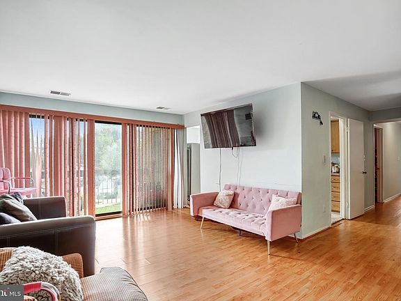 4th image of 541 Florida Ave APT 101