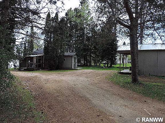 2nd image of 880 E Lake Ln