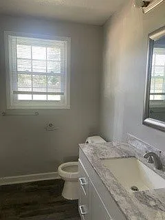 215 Kirby Dr — Photo 7