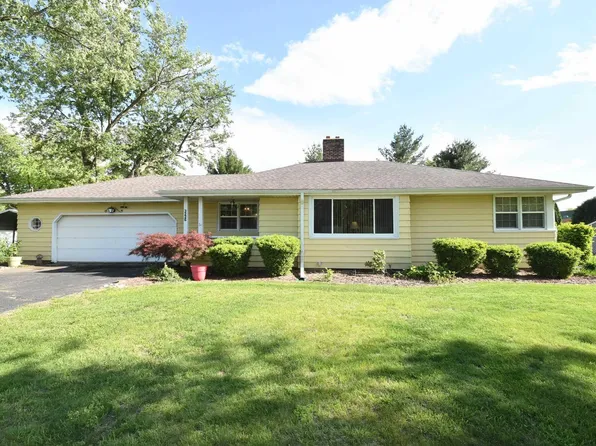 3226 W Richwoods Blvd, Peoria, IL 61604